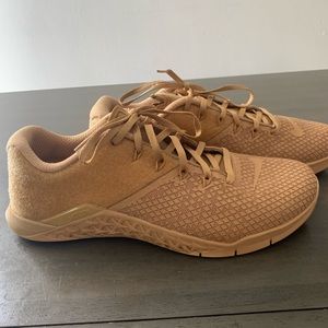 Men’s Nike Metcom size 11
